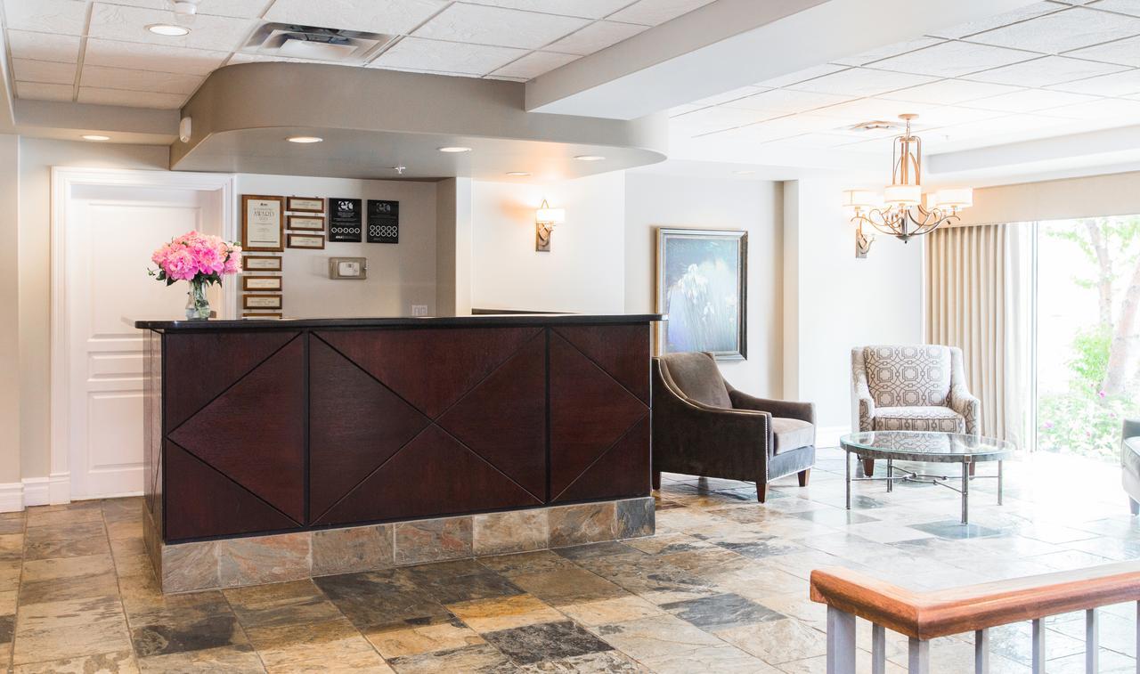 Canterra Suites Hotel Едмънтън Екстериор снимка